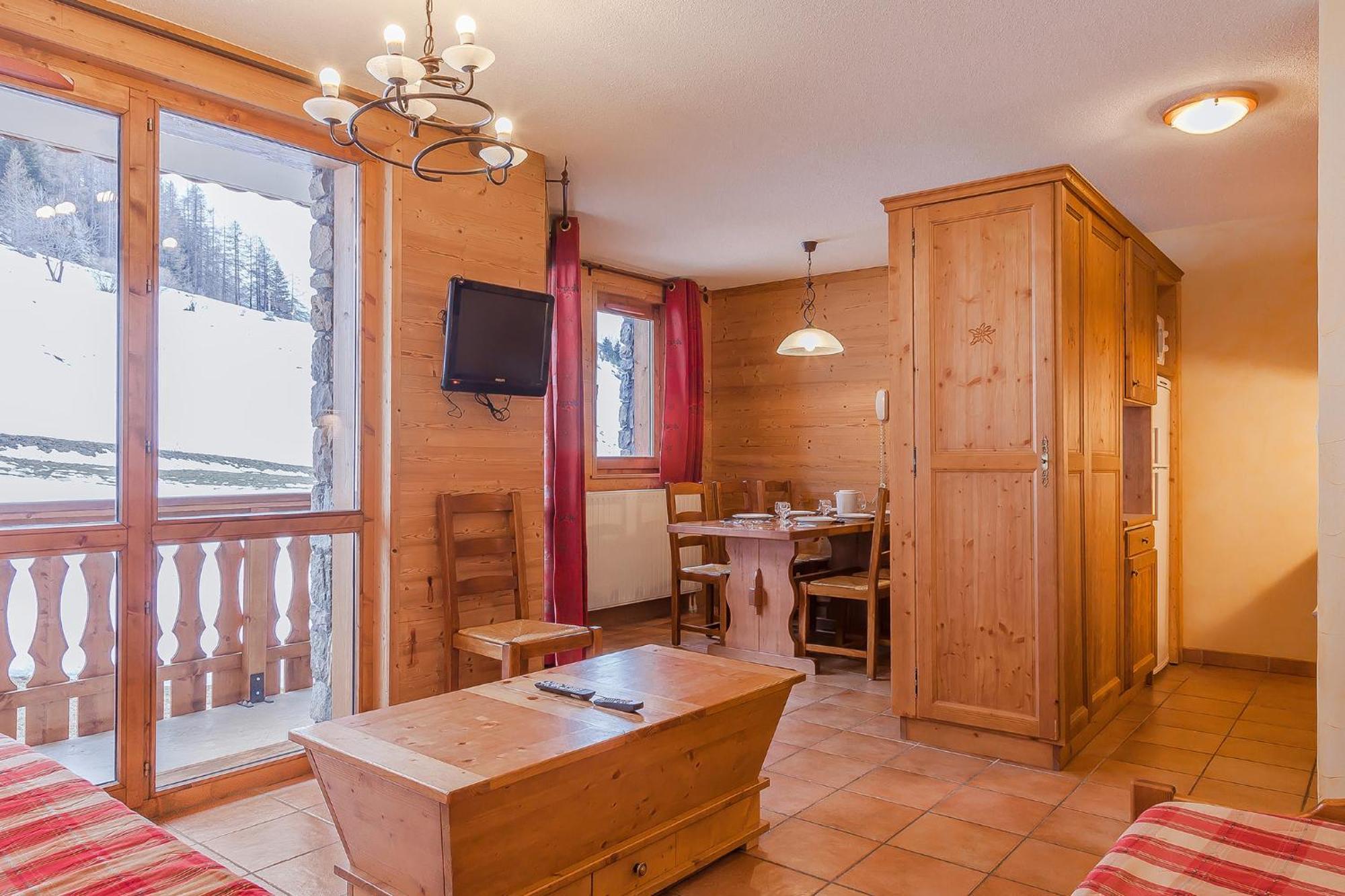 Residence Les Balcons De Val Cenis Village Lanslevillard Exterior photo